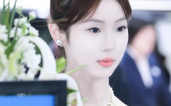 雨宿公交车站第2集樱花